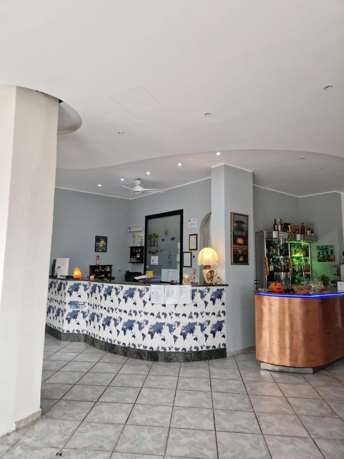 קאסלנואבו די נאפולי Hotel Caribe מראה חיצוני תמונה